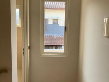 Dijual Rumah Murah Baru Renov Istimewa Strategi Langka Di Pakuwon City San Antonio Mulyorejo Dekat Pakuwon City Mall, Kampus Widya Mandala Dan ITS Ker