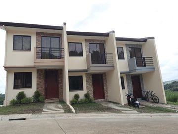 Classic 2 Storey Townhouse for sale in Antipolo Rizal w/2 Bedrooms near SM Cherry Antipolo.PH2538