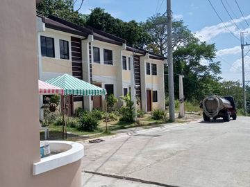 Classic 2 Storey Townhouse for sale in Antipolo Rizal w/2 Bedrooms near SM Cherry Antipolo.PH2538