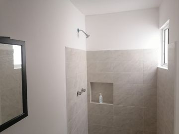 CASA EN VENTA EN APODACA NL ZONA VALLE DE SAN MIGUEL SECTOR II/PRIVADA 3 NIVELES