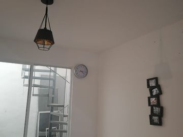 CASA EN VENTA EN APODACA NL ZONA VALLE DE SAN MIGUEL SECTOR II/PRIVADA 3 NIVELES