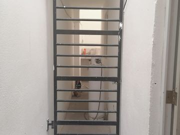 CASA EN VENTA EN APODACA NL ZONA VALLE DE SAN MIGUEL SECTOR II/PRIVADA 3 NIVELES