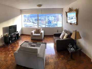 Vendo Departamento Remodelado Av Gaspar de Villarroel y Eloy Alfaro.