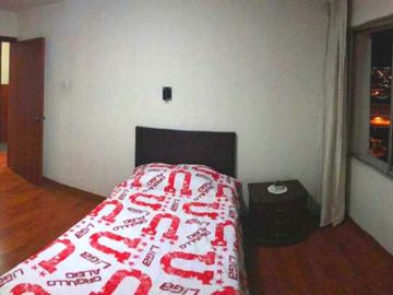 Vendo Departamento Remodelado Av Gaspar de Villarroel y Eloy Alfaro.
