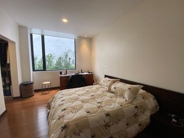 Magnífico departamento, acabados de lujo, doble altura: 741/351 m2