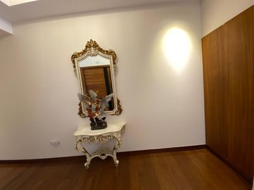 Magnífico departamento, acabados de lujo, doble altura: 741/351 m2