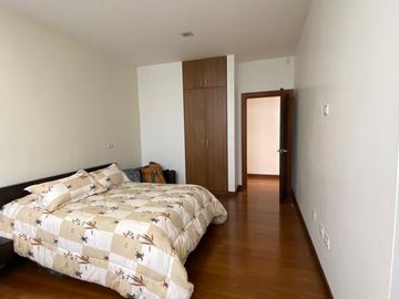 Magnífico departamento, acabados de lujo, doble altura: 741/351 m2