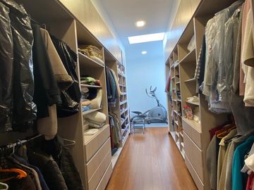 Magnífico departamento, acabados de lujo, doble altura: 741/351 m2