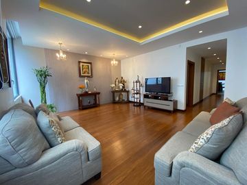 Magnífico departamento, acabados de lujo, doble altura: 741/351 m2