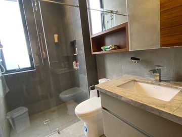 Magnífico departamento, acabados de lujo, doble altura: 741/351 m2