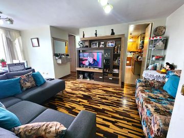 Se vende lindo departamento. Super bien ubicado