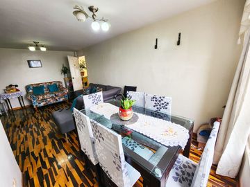 Se vende lindo departamento. Super bien ubicado