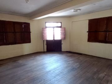 VENDO LOCAL COMERCIAL EN ESQUINA DE CALLE PIZARRO ( SEGUNDO PISO)