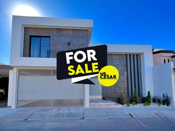 Se vende casa ubicada en Cerrada del Carmen.