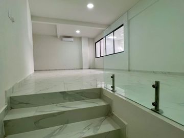 Se vende casa ubicada en Cerrada del Carmen.