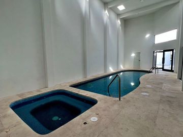 Se vende casa ubicada en Cerrada del Carmen.