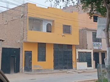 1095127-Venta De Casa Frente A Parque Cerca Av. Los Olivos Y Canta Callao