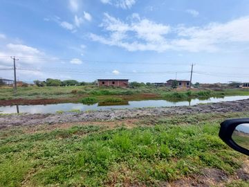 Venta terreno industrial 2250m2 pie de vía Duran Tambo