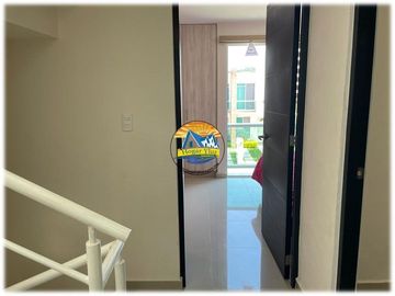 Casas con alberca y roof garden, cocineta, closets, amplios jardines