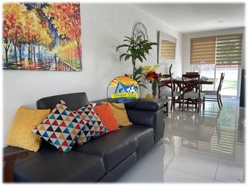 Casas con alberca y roof garden, cocineta, closets, amplios jardines