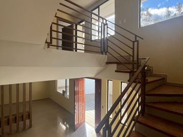 C1372 HERMOSA CASA FUERA DE CONDOMINIO, Sector Balzay C1372