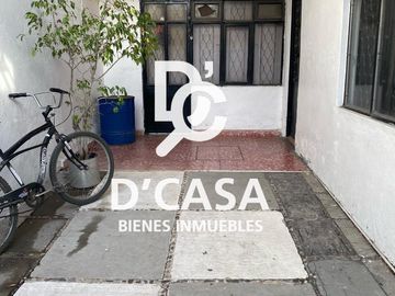 CASA EN VENTA EN BARRIO DEL ZAPOTE