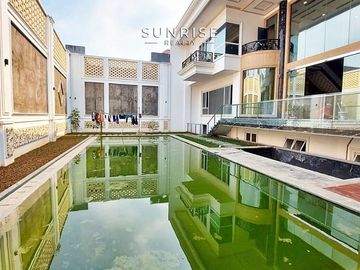Dijual Rumah Super Mewah di Jl Sekolah Kencana Pondok Indah