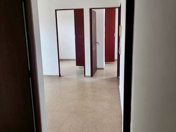 Se vende apartamento ubicado en el conjunto “La Alambra V estapa” cuarto piso