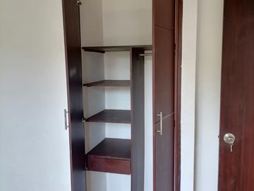 Se vende apartamento ubicado en el conjunto “La Alambra V estapa” cuarto piso