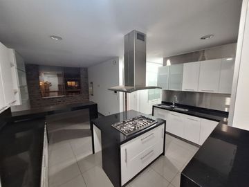 Vendo Ultimo Departamento de 256 m² con Vista Calle en Santiago de Surco