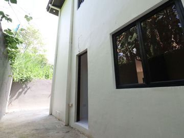Affordable house & lot for sale in kings Ville Royal Antipolo w/3 Carport near SM Cherry Antipolo.PH2445