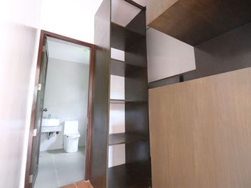 Affordable house & lot for sale in kings Ville Royal Antipolo w/3 Carport near SM Cherry Antipolo.PH2445