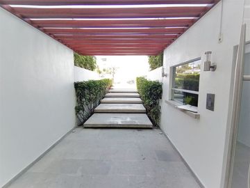 penthouse de 284 m2 en Venta en lomas de angelopolis - Dos niveles, Jacuzzi, opción a 3 recamaras