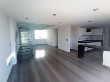 penthouse de 284 m2 en Venta en lomas de angelopolis - Dos niveles, Jacuzzi, opción a 3 recamaras