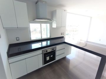 penthouse de 284 m2 en Venta en lomas de angelopolis - Dos niveles, Jacuzzi, opción a 3 recamaras