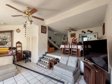 Bonita casa en renta amueblada en Burgos Bugambilias,  En Temixco Morelos.