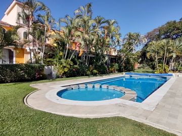 Bonita casa en renta amueblada en Burgos Bugambilias,  En Temixco Morelos.