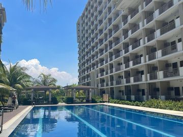 Ready-for-occupancy, Condo For Sale In Parañaque accessible to LRT, airport, Taguig, Makati, Alabang and MOA, Ready-For-Occupancy