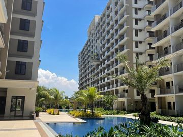 Ready-for-occupancy, Condo For Sale In Parañaque accessible to LRT, airport, Taguig, Makati, Alabang and MOA, Ready-For-Occupancy