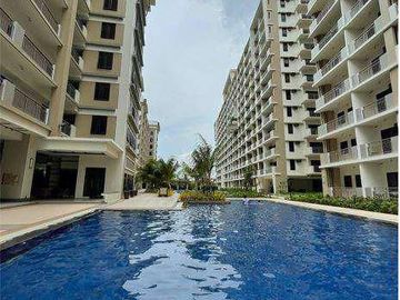 Ready-for-occupancy, Condo For Sale In Parañaque accessible to LRT, airport, Taguig, Makati, Alabang and MOA, Ready-For-Occupancy