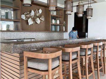 Ready-for-occupancy, Condo For Sale In Parañaque accessible to LRT, airport, Taguig, Makati, Alabang and MOA, Ready-For-Occupancy
