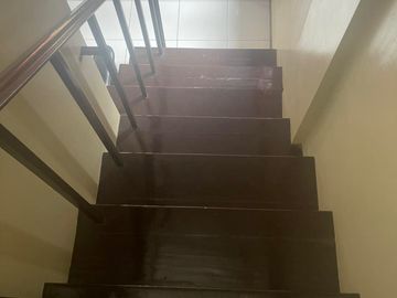 FOR SALE AFFORDABLE PRE-OWNED TWO STOREY HOUSE IN PAMPANGA NEAR CLARK AND SNR DAU
