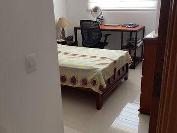 VENDO APTO CHIPICHAPE. Cali.