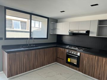 Casa nueva en Diplomaticos, Naucalpan de Juarez. Estado de México.