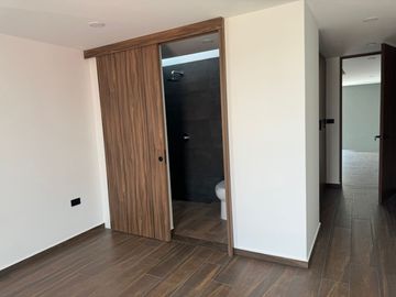 Casa nueva en Diplomaticos, Naucalpan de Juarez. Estado de México.