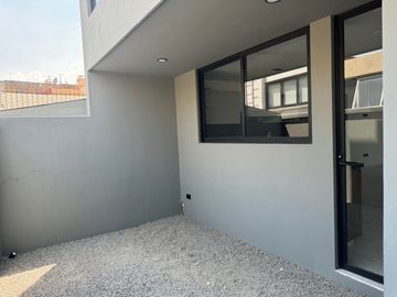 Casa nueva en Diplomaticos, Naucalpan de Juarez. Estado de México.
