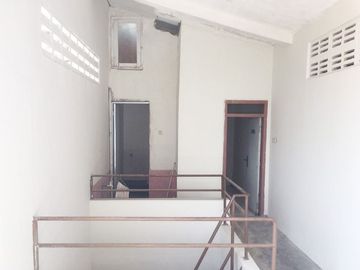 Rumah Dijual Atau Disewakan di Dekat The Park Mall Semarang
