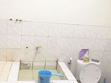 Rumah Dijual Atau Disewakan di Dekat The Park Mall Semarang
