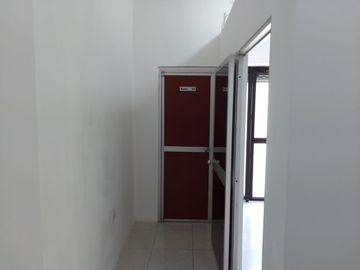 ALQUILER DE CONSULTORIOS MÉDICOS A POCOS METROS DEL HOSPITAL RODRIGUEZ ZAMBRANO