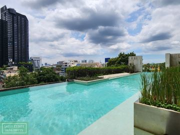 Urgent sale, Amanta Lumpini Condominium, nice view, high floor.